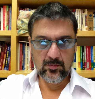 Foto do professor Marcio Mendes Rocha